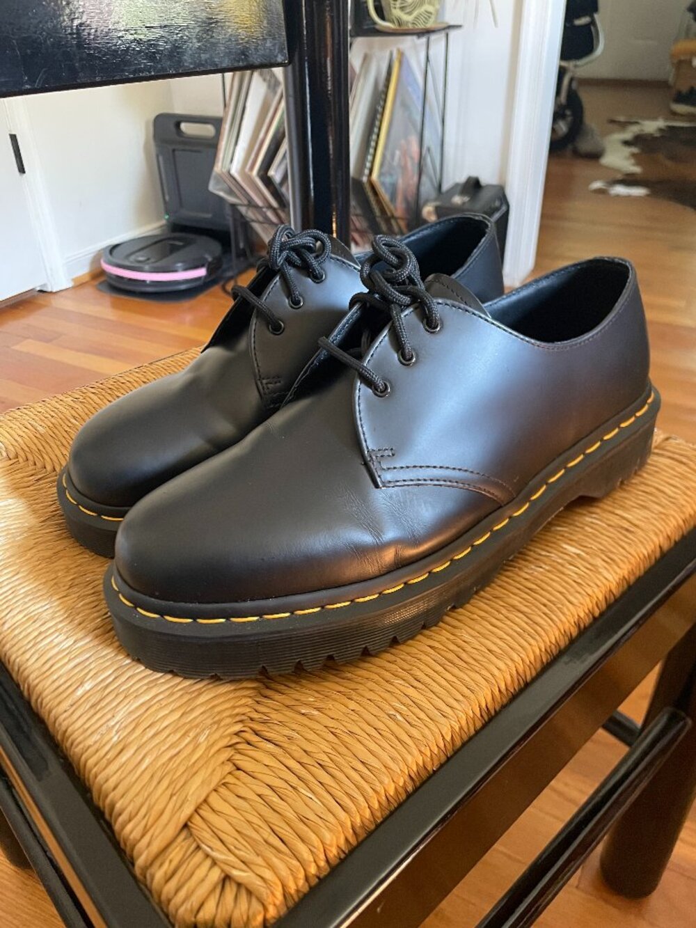 1461 Smooth Leather Oxford Doc Martens Black - Mens size 11